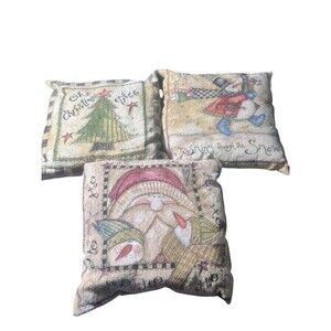 Set of 3 Vintage Pat Yuille Throw Pillows – Santa, Snowman, Festive Holiday Déco